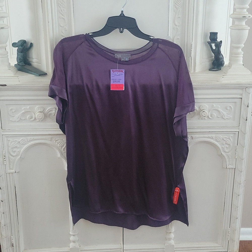 Never worn rich plum silk, cashmere and rayon Camuto short sleeve shirt.